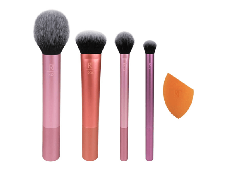 Real techniques by samantha chapman everyday essentials brush set - 5 pieces Real techniques by samantha chapman everyday essentials brush set - 5 pieces
