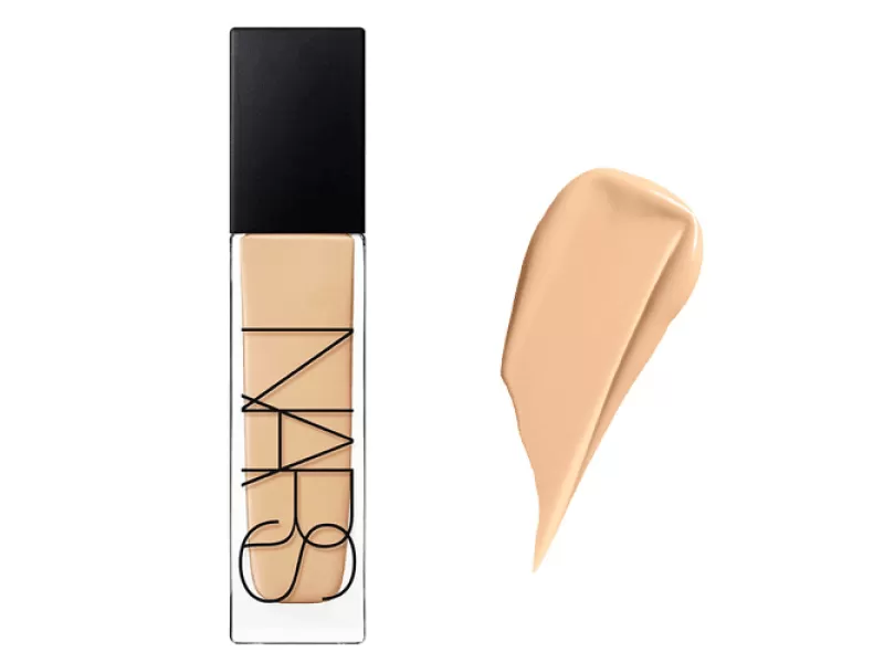 Nars natural radiant longwear medium 4.5 foundation