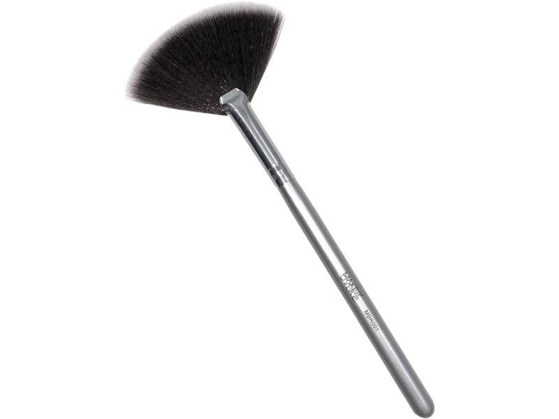 Make over 22 highlighter and blusher brush mbr001