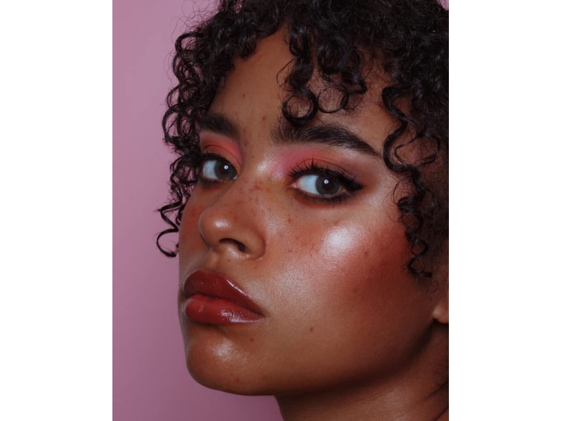 Revolution satin kiss lipliner chauffeur