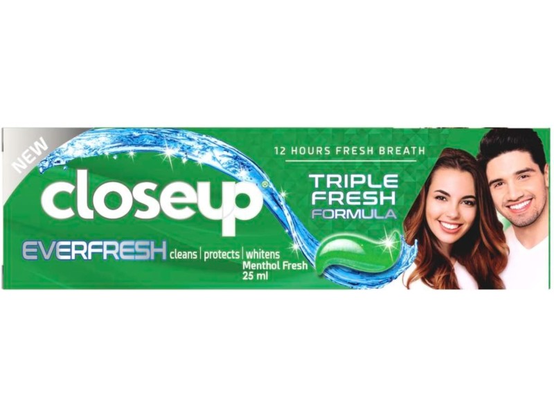 Closeup toothpastes triple fresh formula 25 ml green